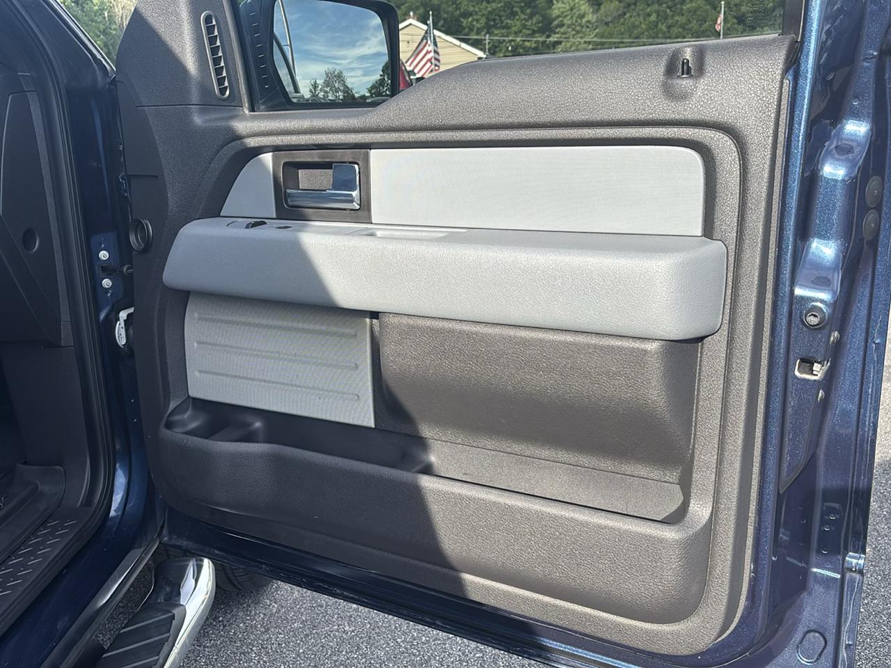 Ford F-150 4WD SuperCab 145" XL 2014