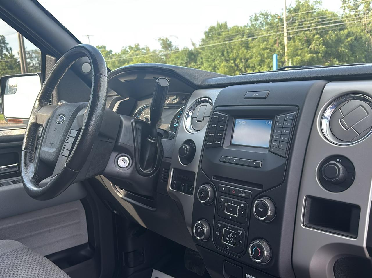 Ford F-150 4WD SuperCab 145" XL 2014