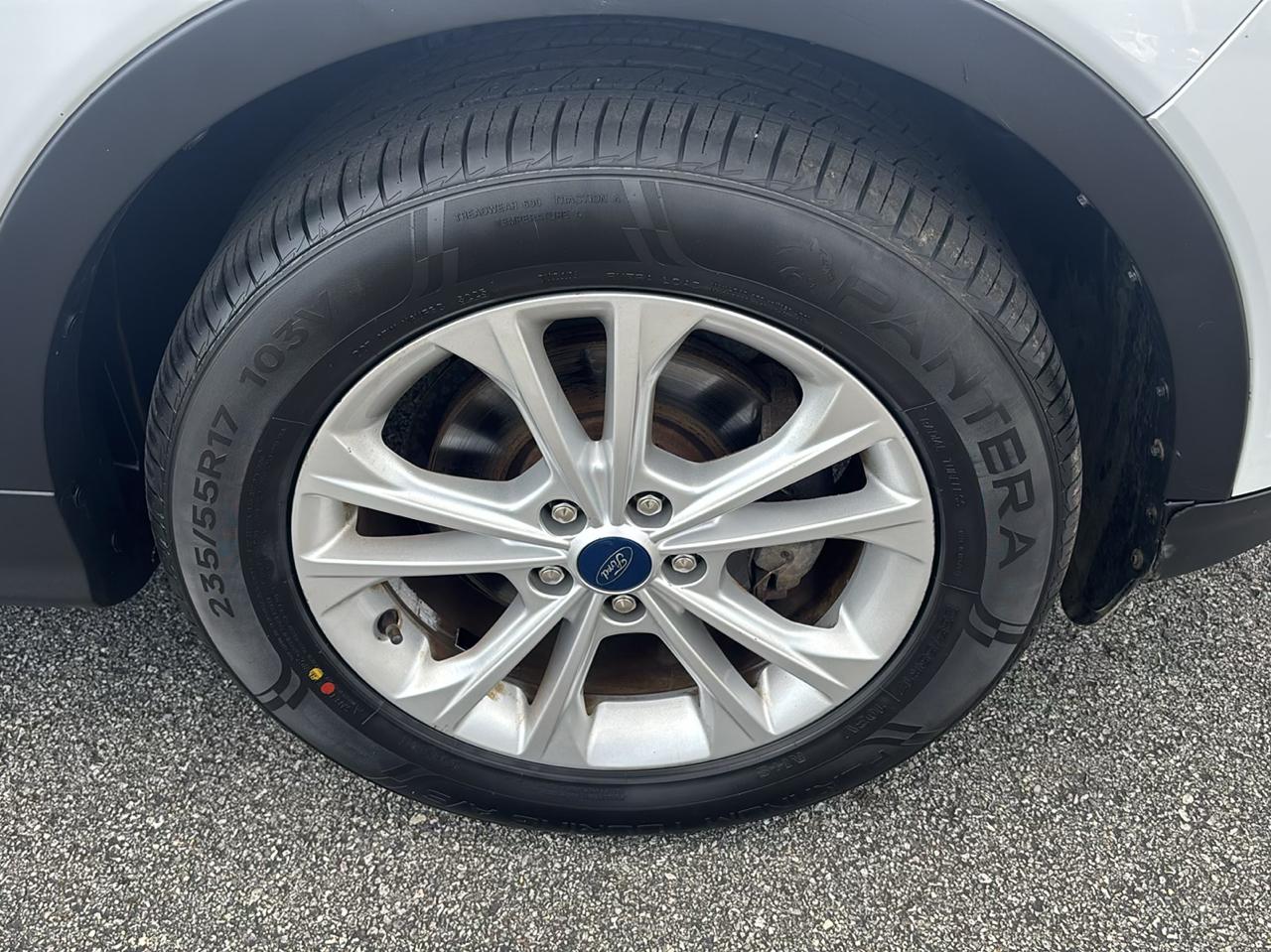 Ford Escape SE FWD 2019