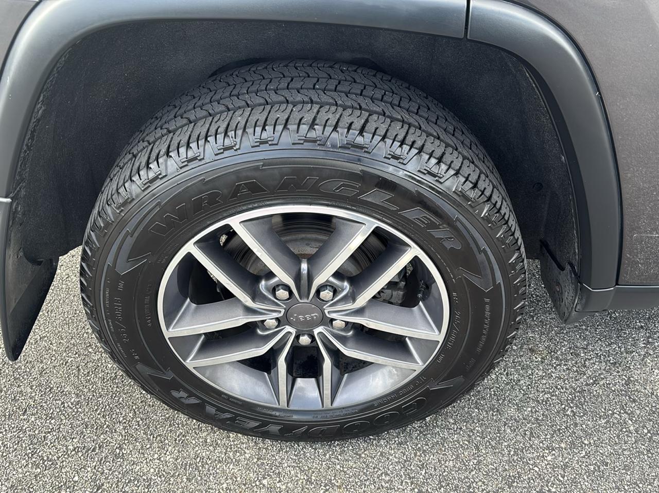 Jeep Grand Cherokee Laredo E 4x4 2019