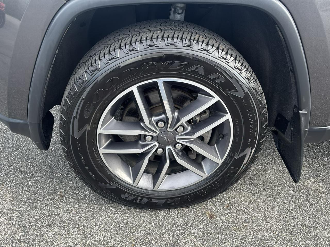 Jeep Grand Cherokee Laredo E 4x4 2019