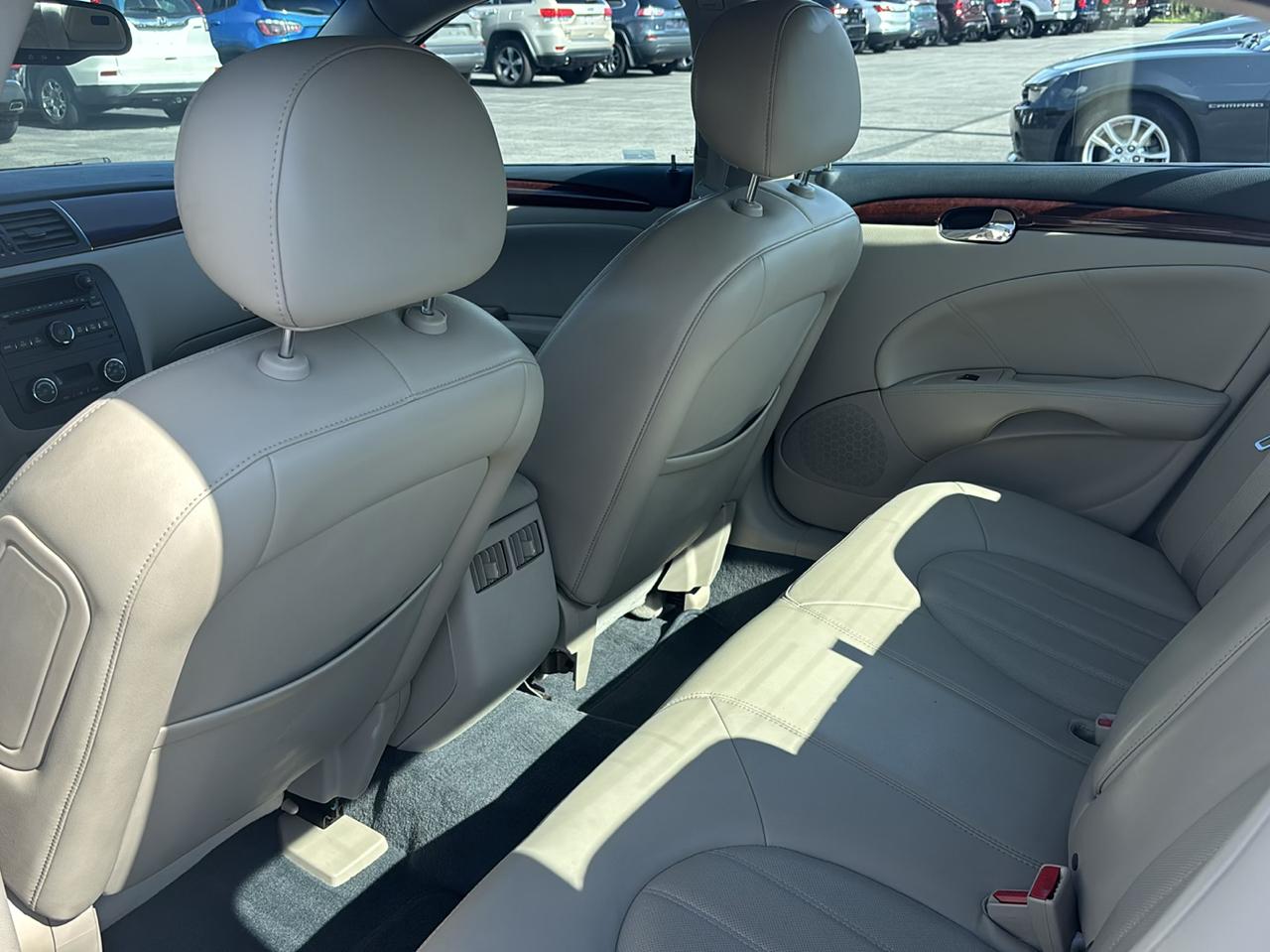 Buick Lucerne 4dr Sdn CXS 2006