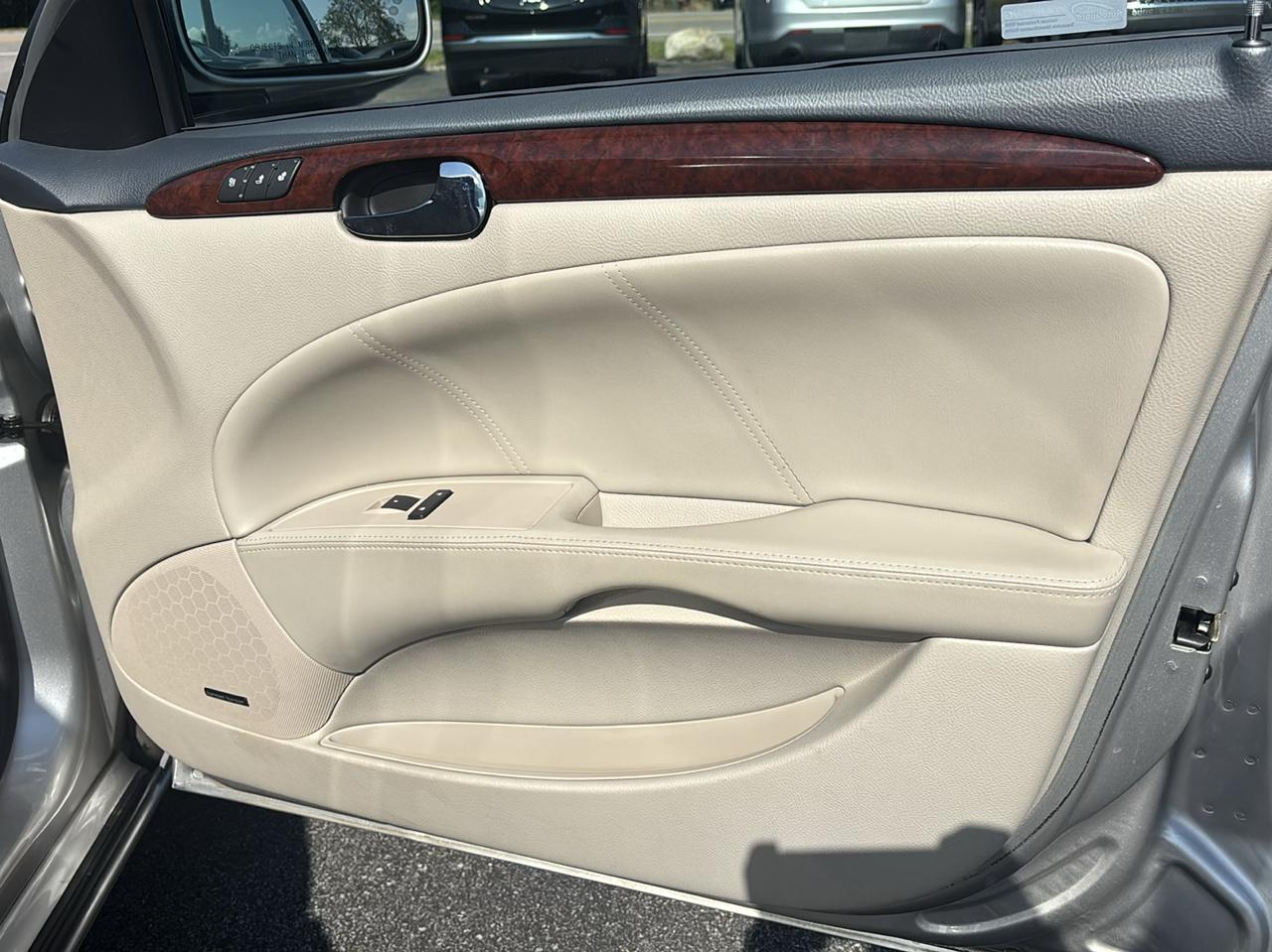 Buick Lucerne 4dr Sdn CXS 2006