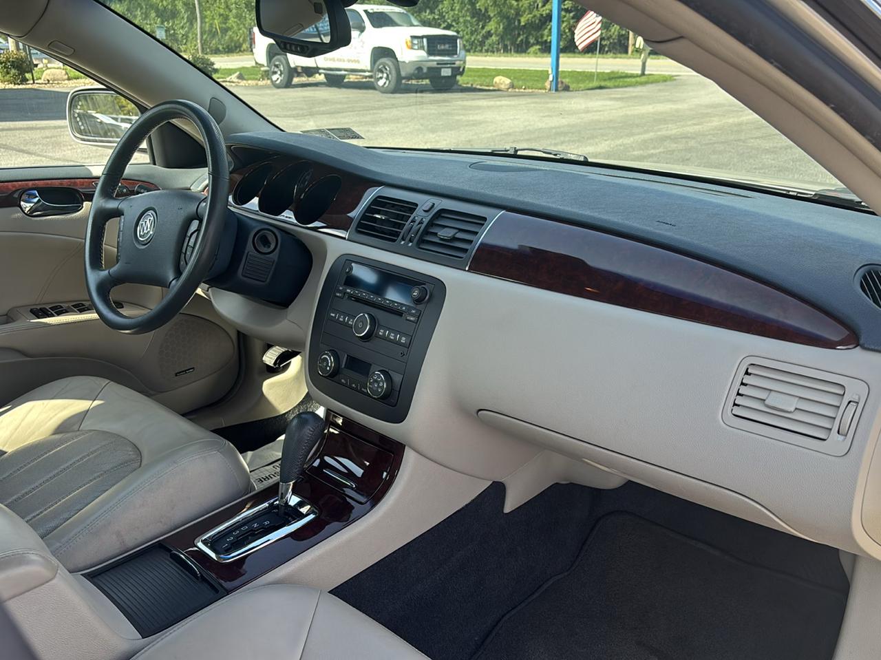 Buick Lucerne 4dr Sdn CXS 2006
