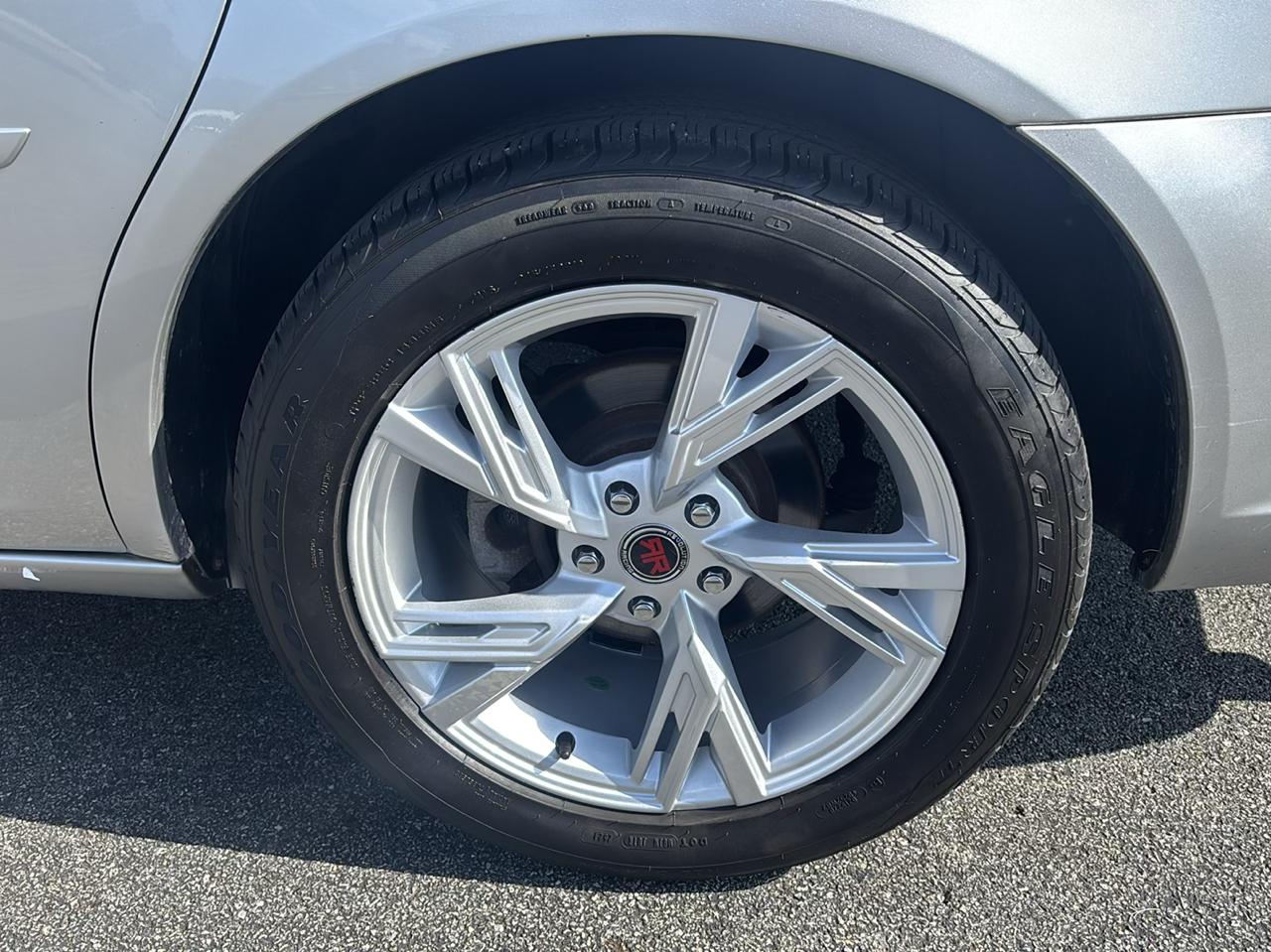 Buick Lucerne 4dr Sdn CXS 2006