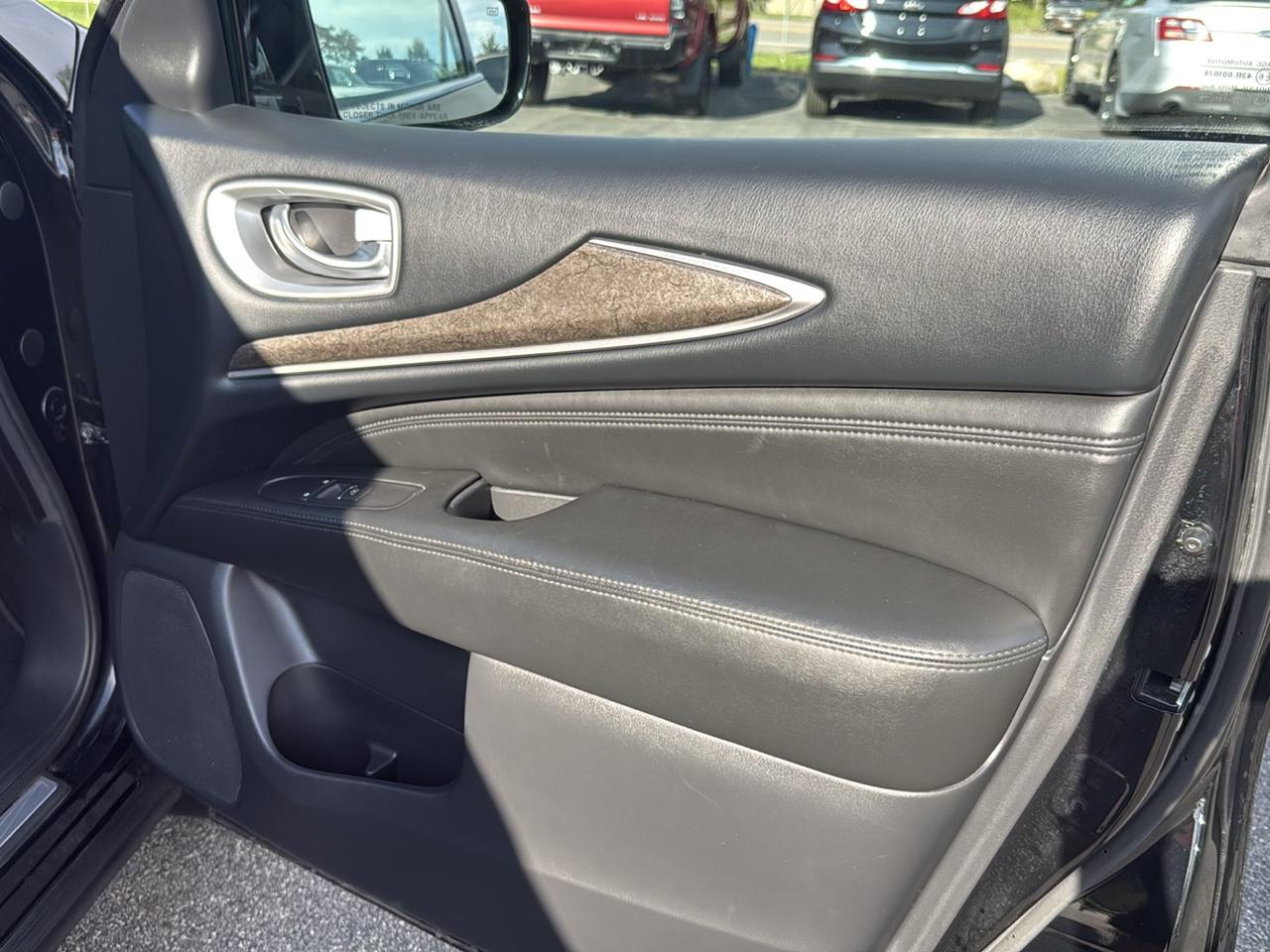 Infiniti QX60 AWD 4dr 2015