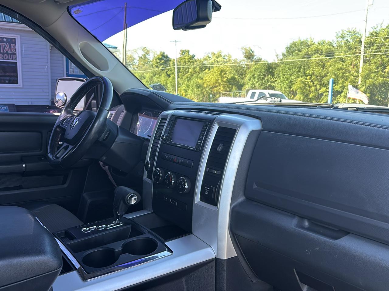 RAM 1500 4WD Quad Cab 140.5" Sport 2012