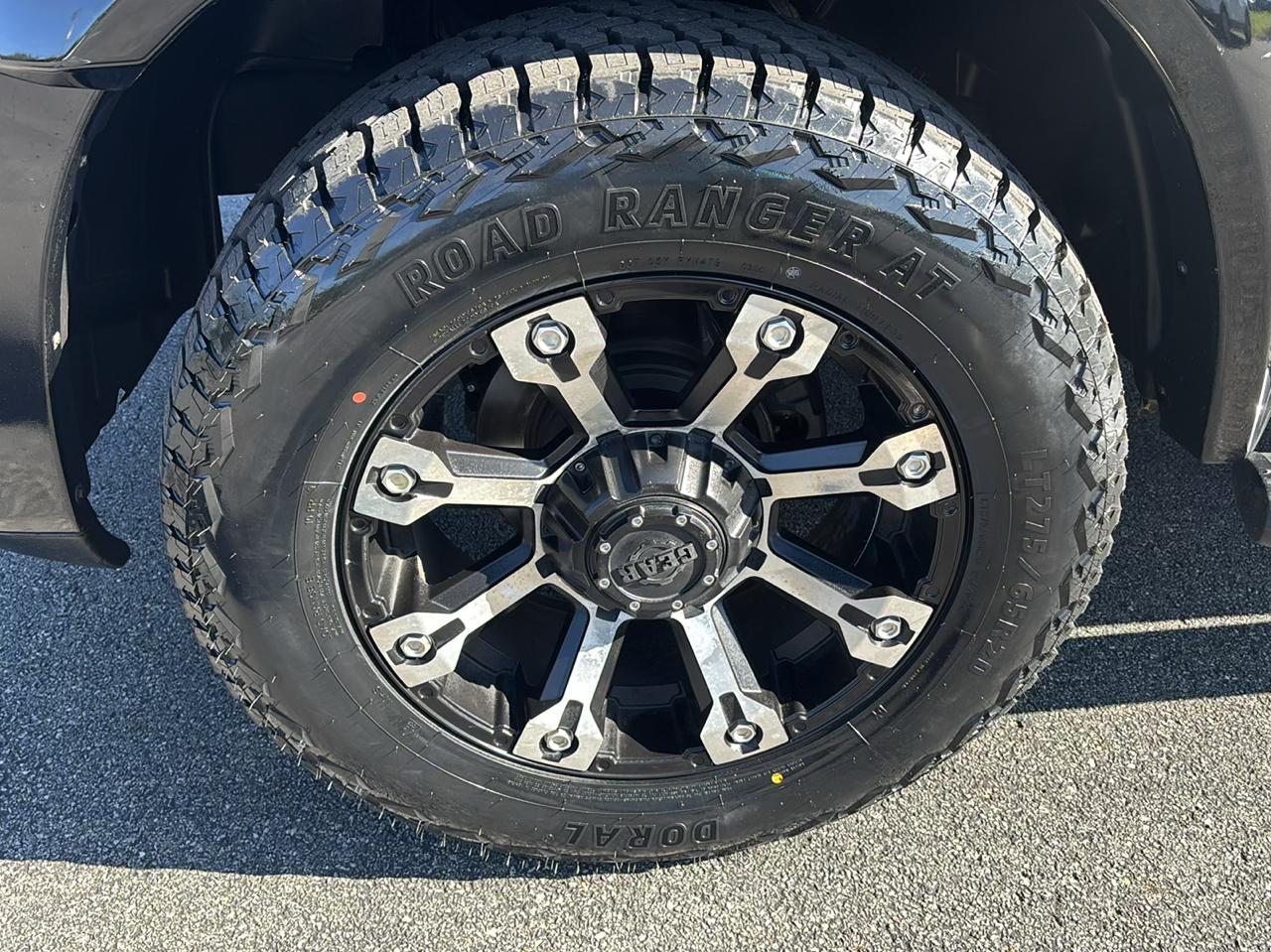 RAM 1500 4WD Quad Cab 140.5" Sport 2012