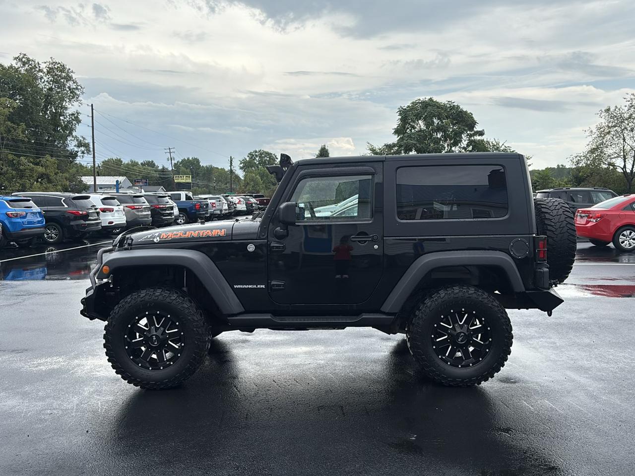 Jeep Wrangler 4WD 2dr Mountain 2010