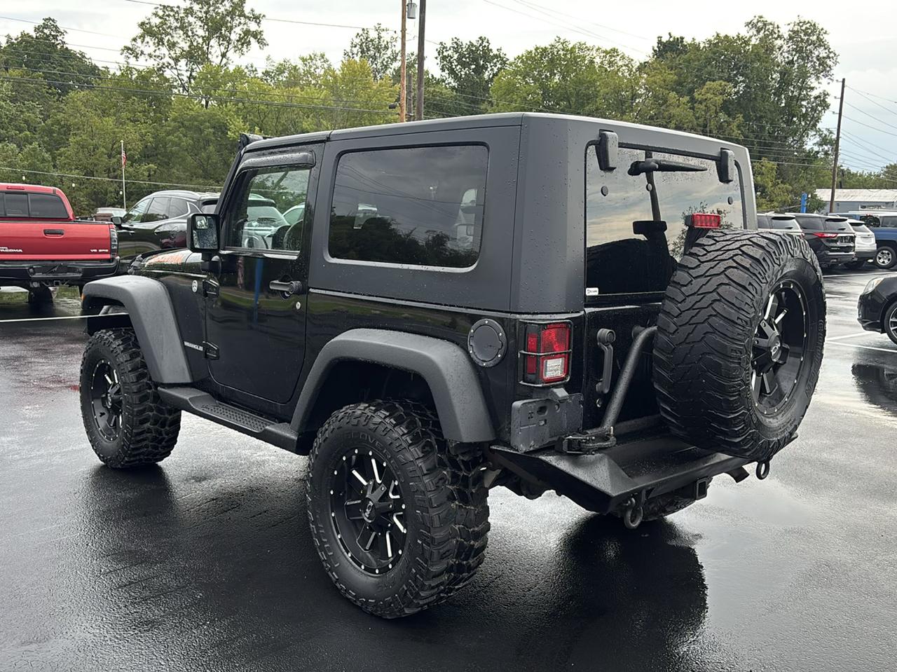 Jeep Wrangler 4WD 2dr Mountain 2010