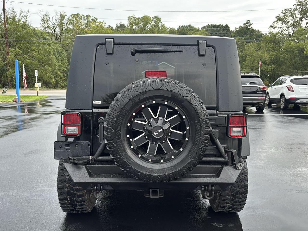Jeep Wrangler 4WD 2dr Mountain 2010