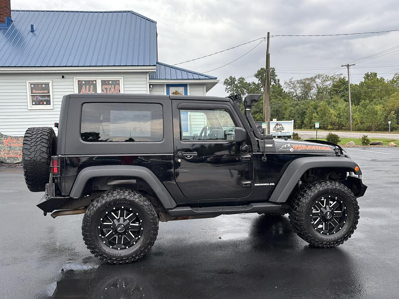 Jeep Wrangler 4WD 2dr Mountain 2010