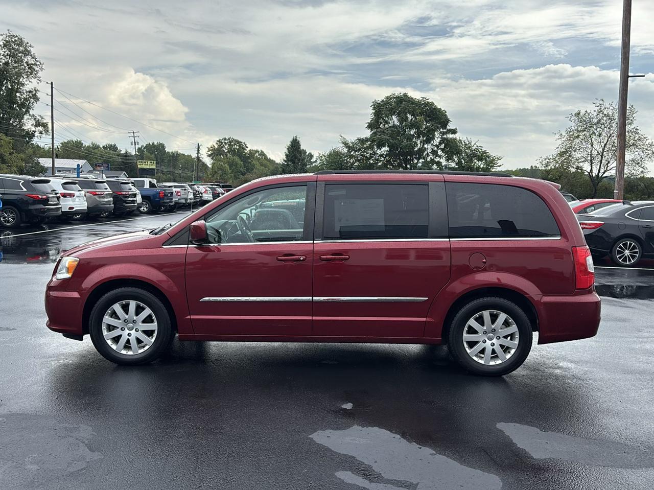 Chrysler Town & Country 4dr Wgn Touring 2013