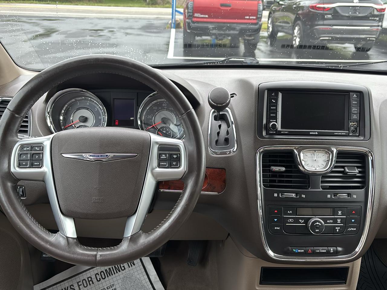 Chrysler Town & Country 4dr Wgn Touring 2013