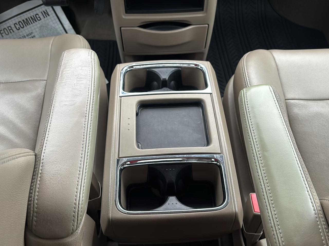 Chrysler Town & Country 4dr Wgn Touring 2013