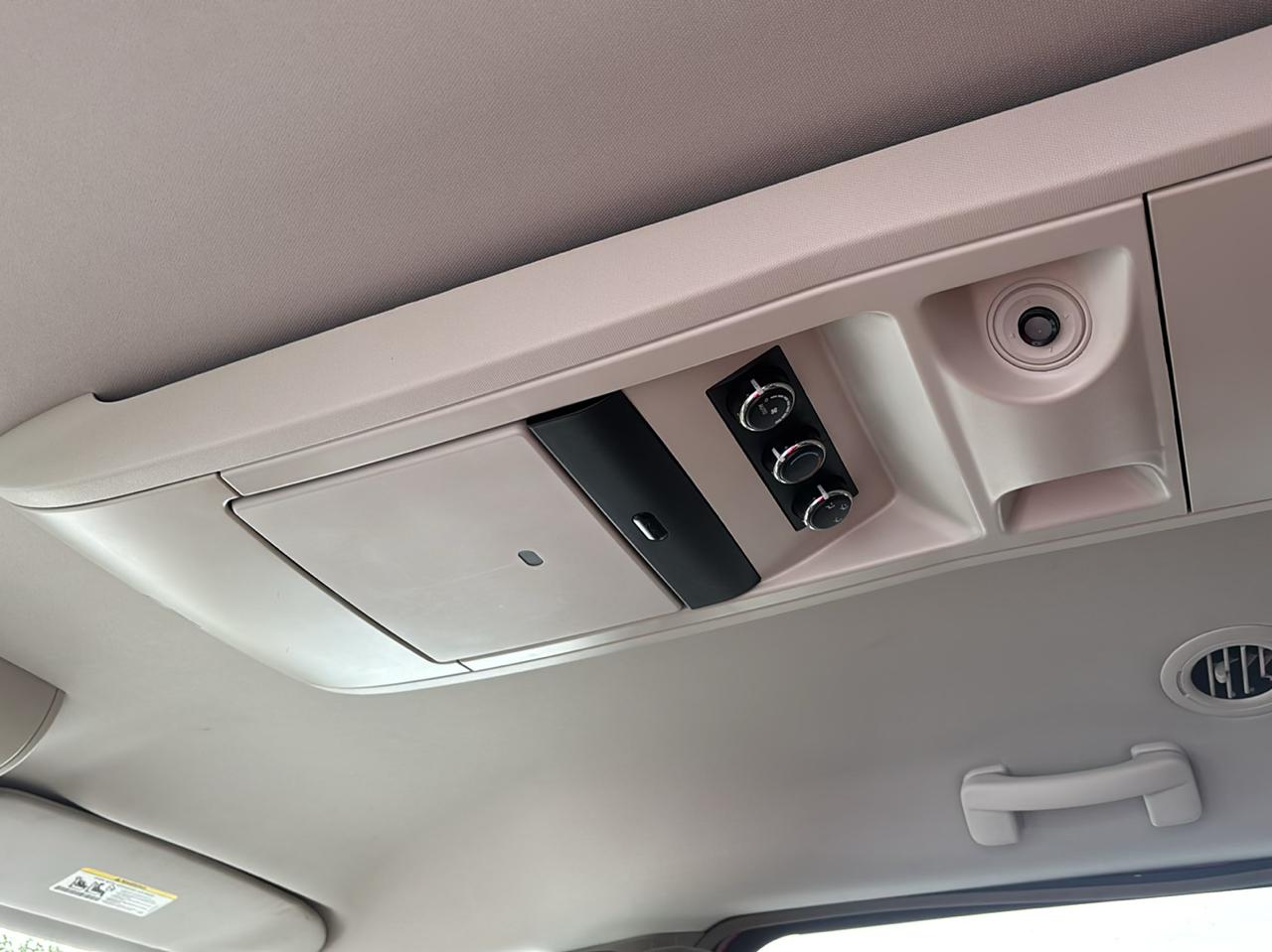 Chrysler Town & Country 4dr Wgn Touring 2013