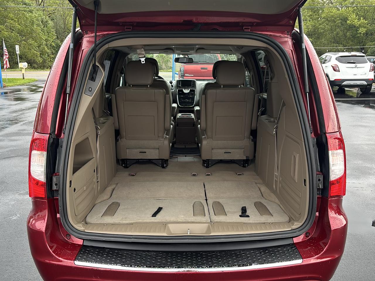Chrysler Town & Country 4dr Wgn Touring 2013