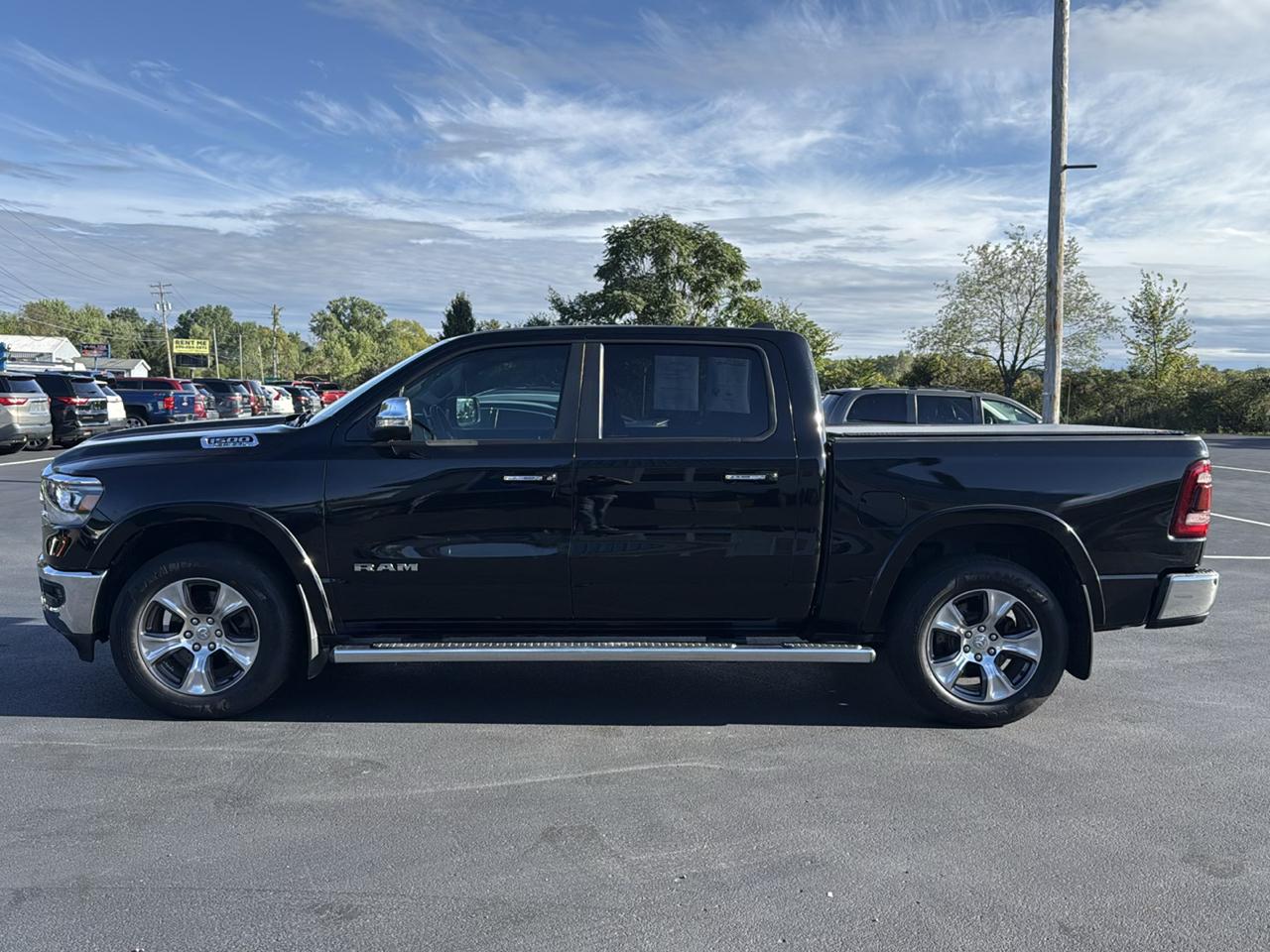 RAM 1500 Laramie 4x4 Crew Cab 5'7" Box 2019