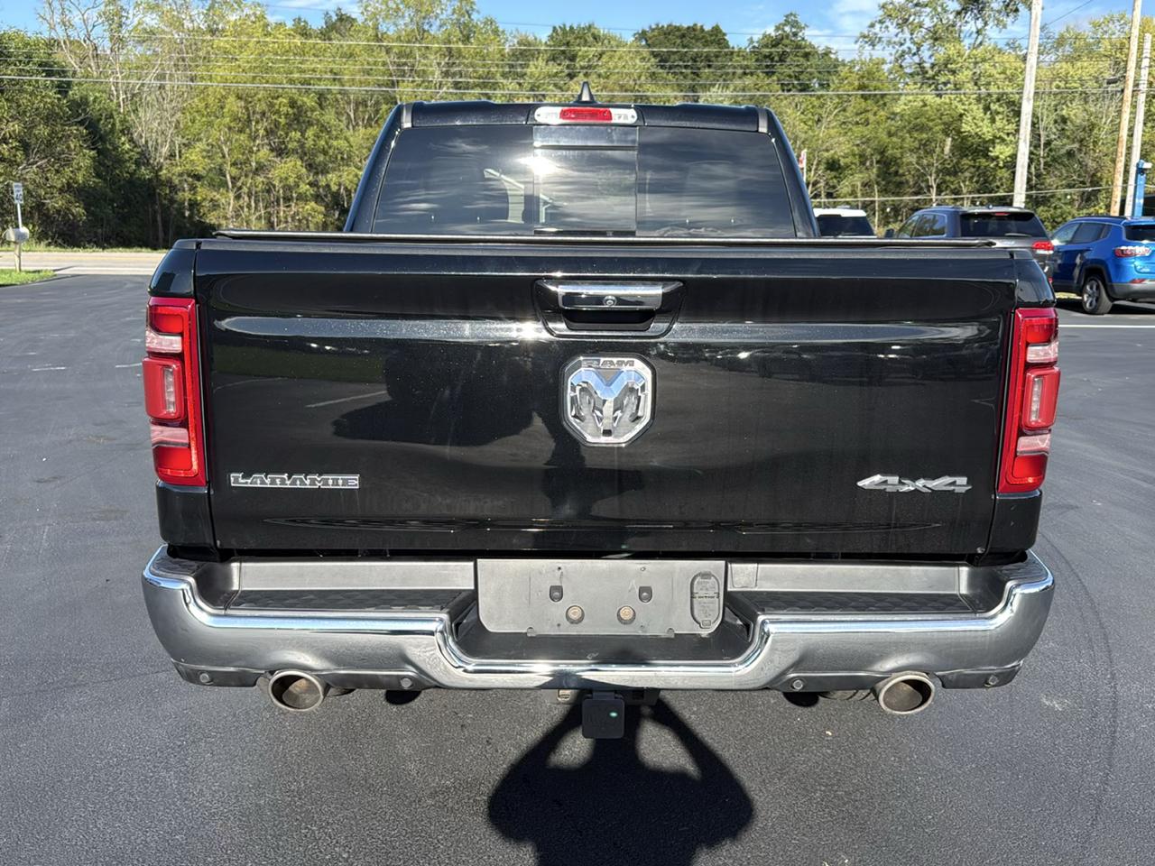 RAM 1500 Laramie 4x4 Crew Cab 5'7" Box 2019