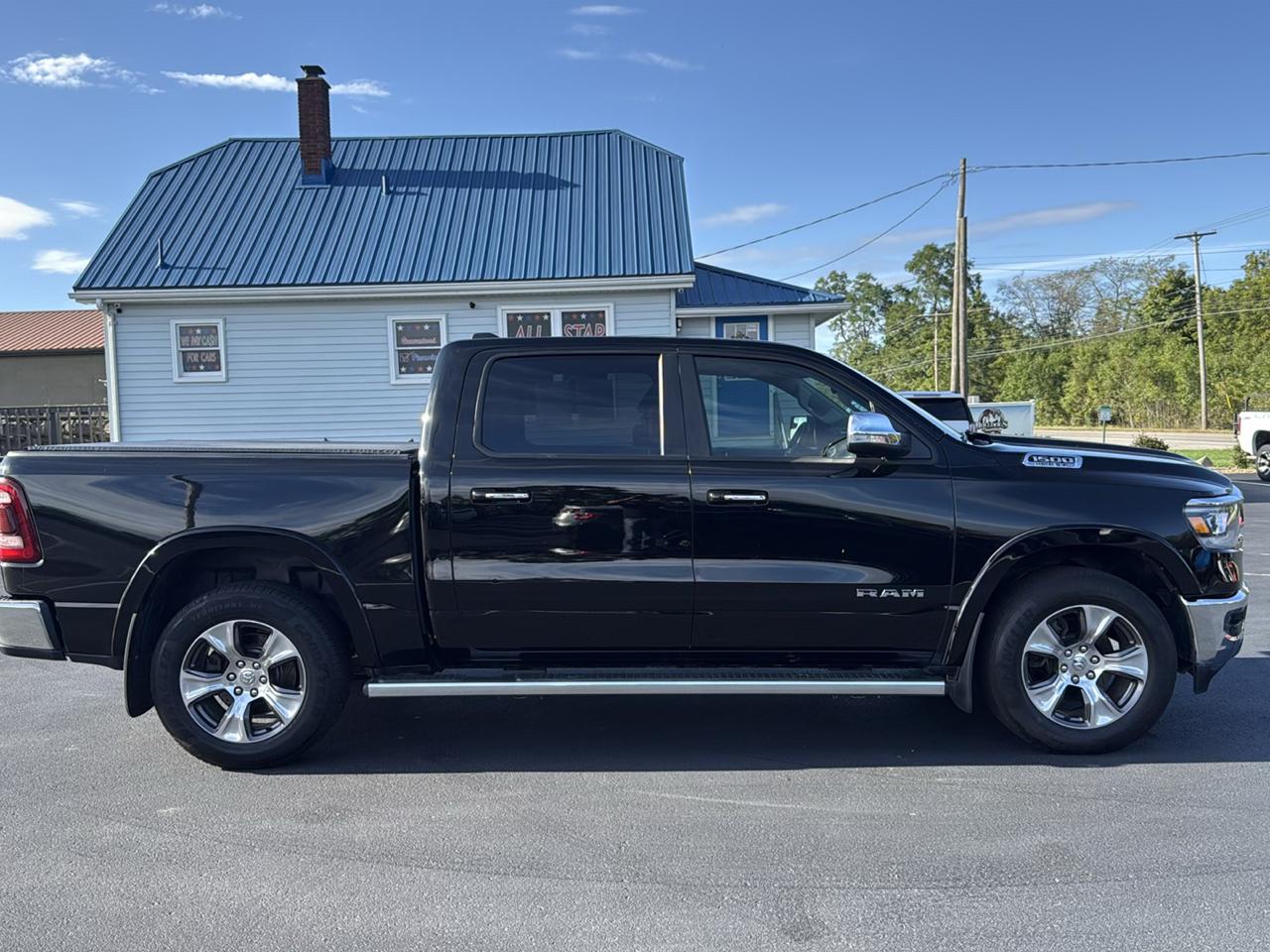 RAM 1500 Laramie 4x4 Crew Cab 5'7" Box 2019