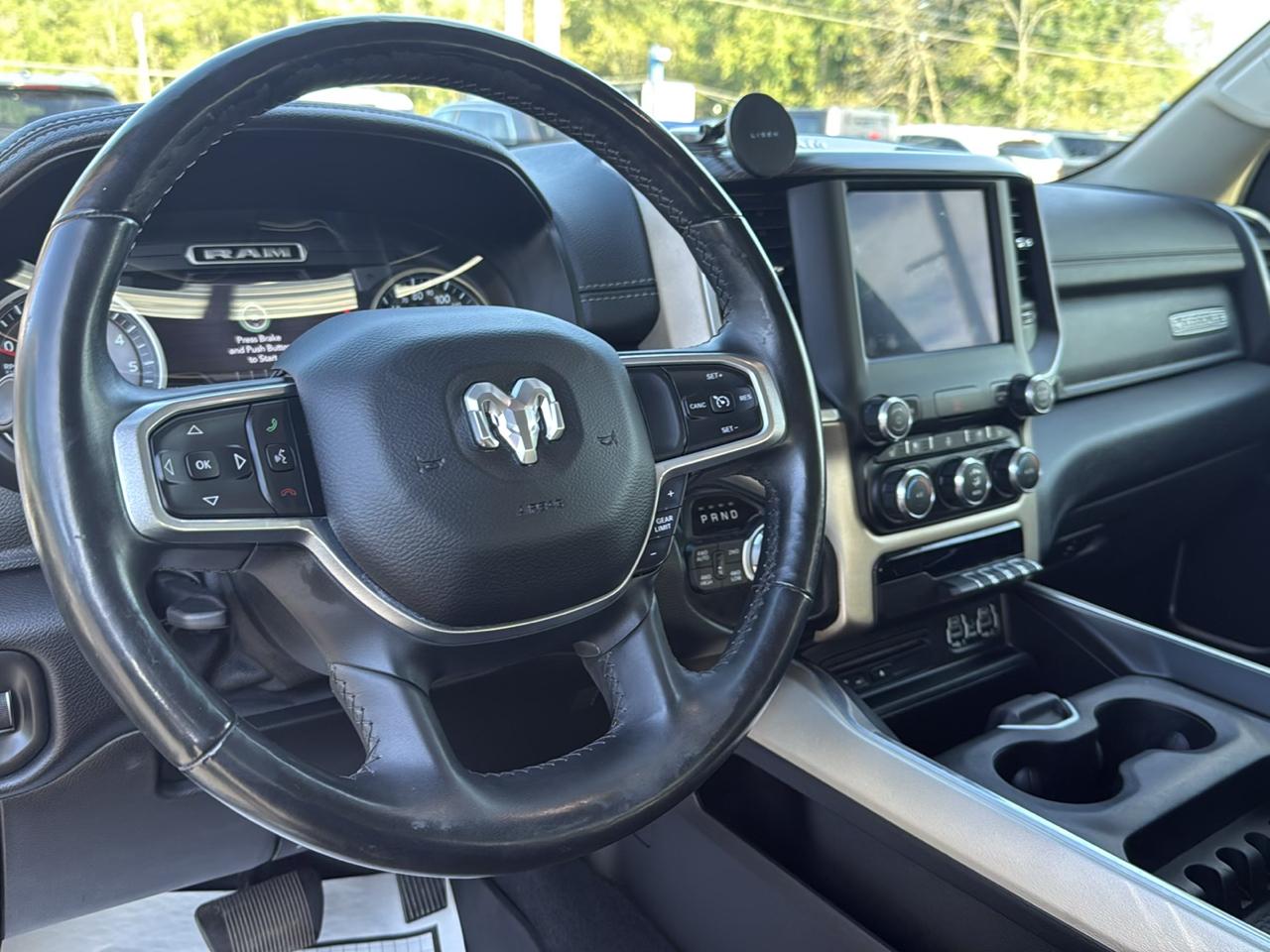 RAM 1500 Laramie 4x4 Crew Cab 5'7" Box 2019