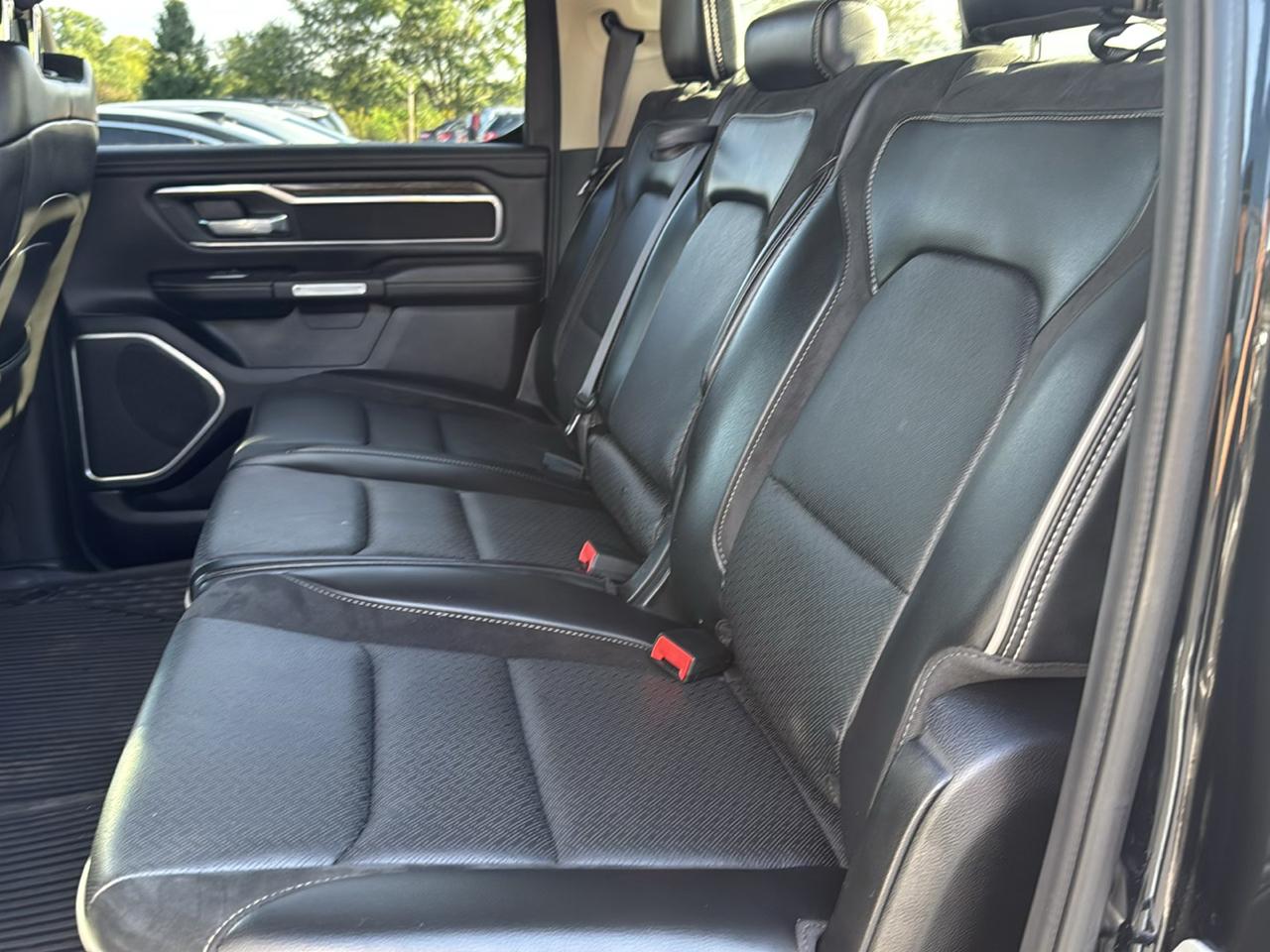 RAM 1500 Laramie 4x4 Crew Cab 5'7" Box 2019