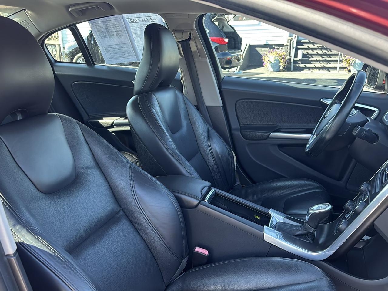 Volvo S60 4dr Sdn T5 AWD 2013