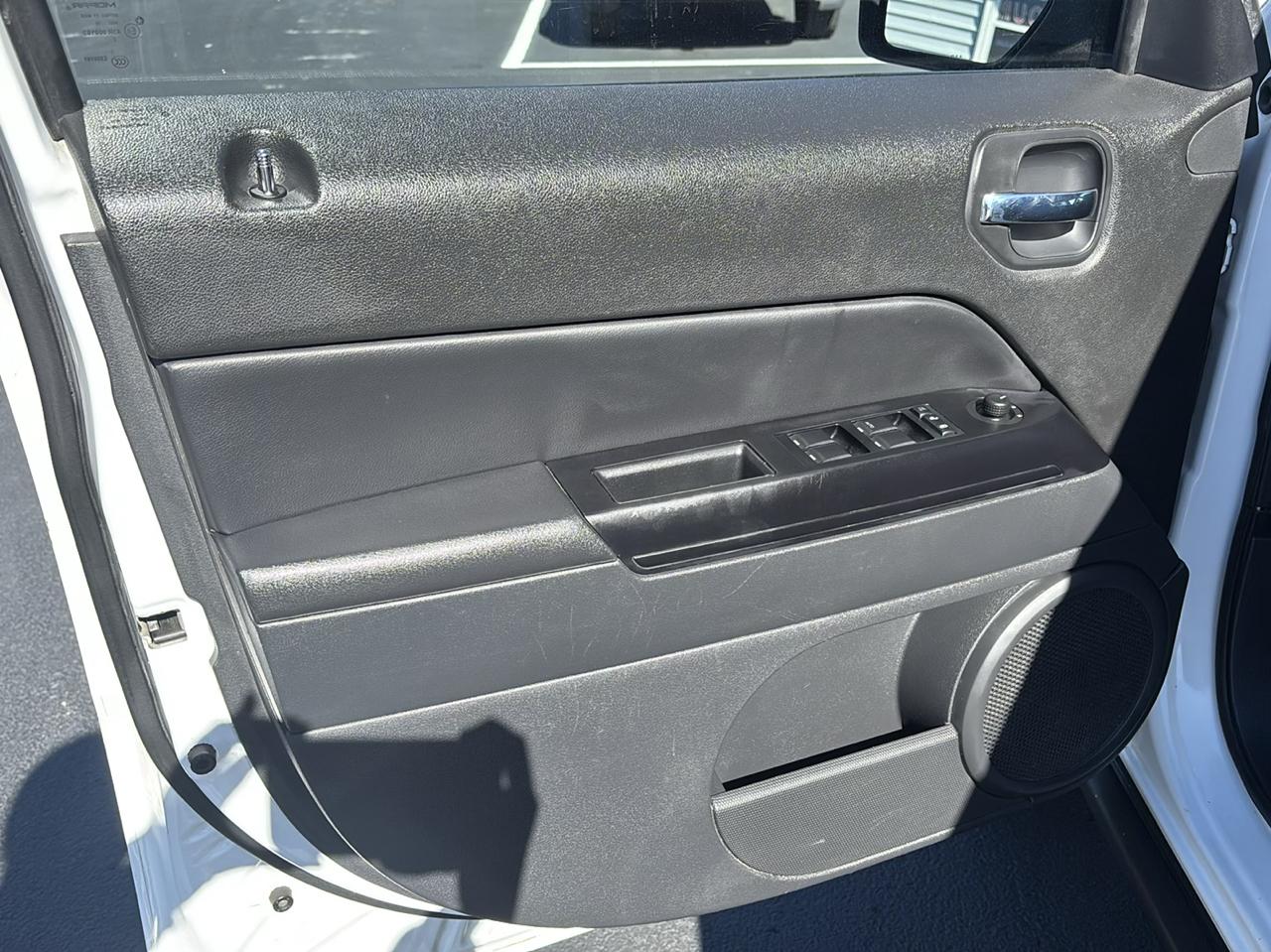 Jeep Patriot 4WD 4dr Latitude 2011