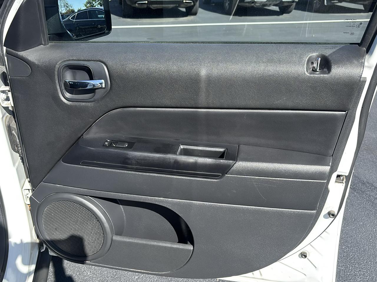 Jeep Patriot 4WD 4dr Latitude 2011