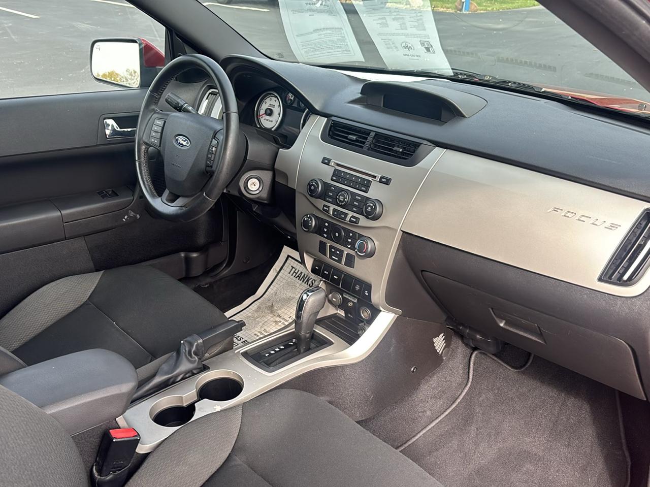 Ford Focus 2dr Cpe SES 2009