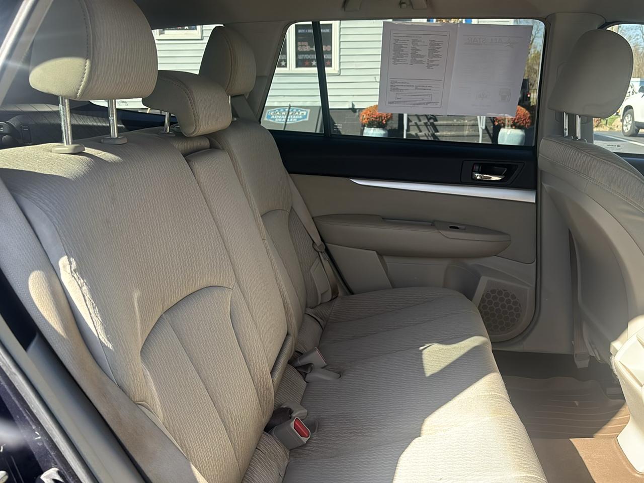Subaru Outback 4dr Wgn H4 Auto 2.5i Premium 2012