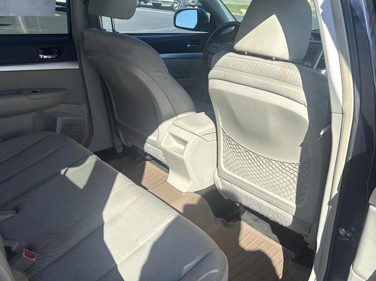 Subaru Outback 4dr Wgn H4 Auto 2.5i Premium 2012