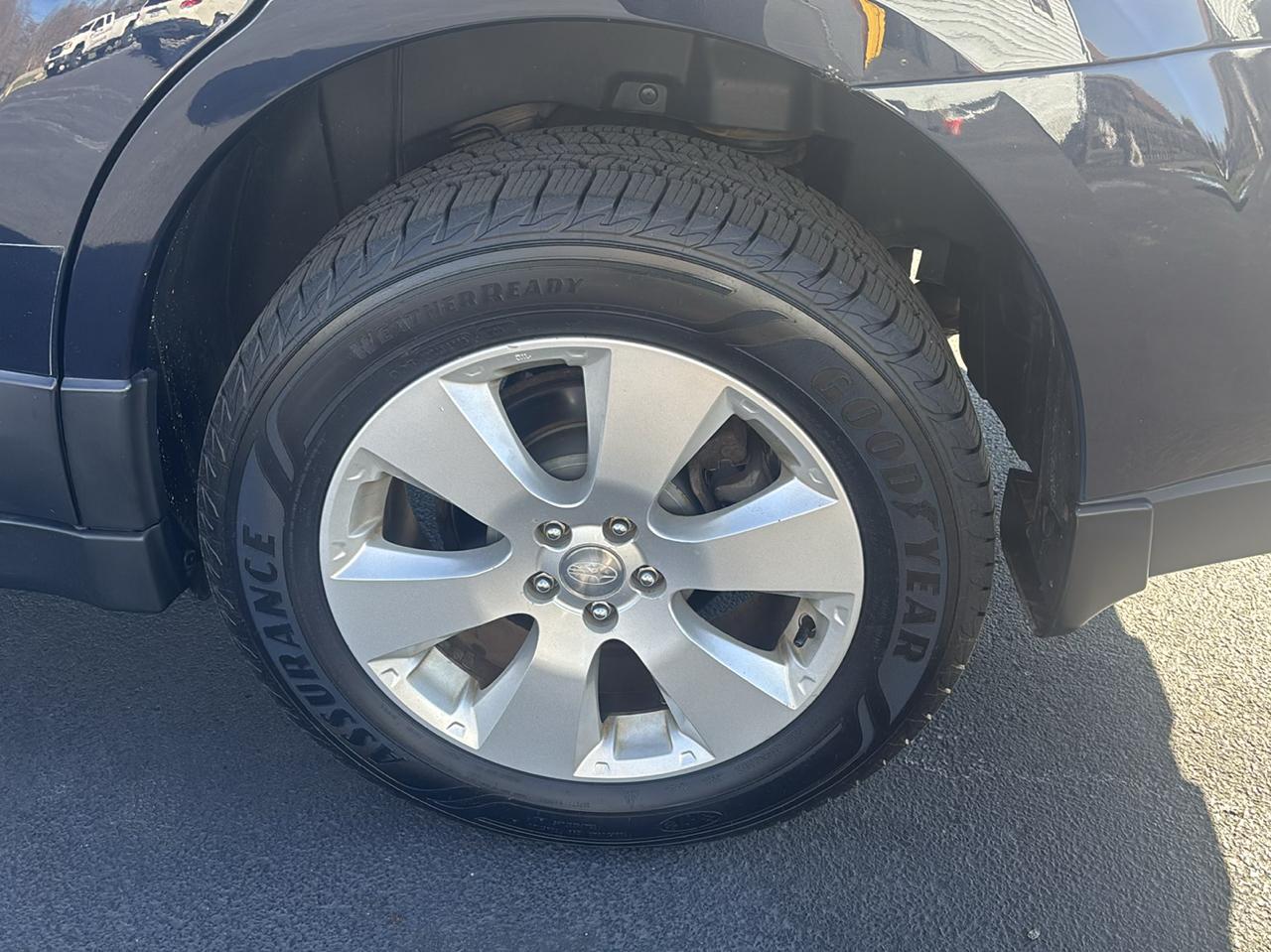 Subaru Outback 4dr Wgn H4 Auto 2.5i Premium 2012