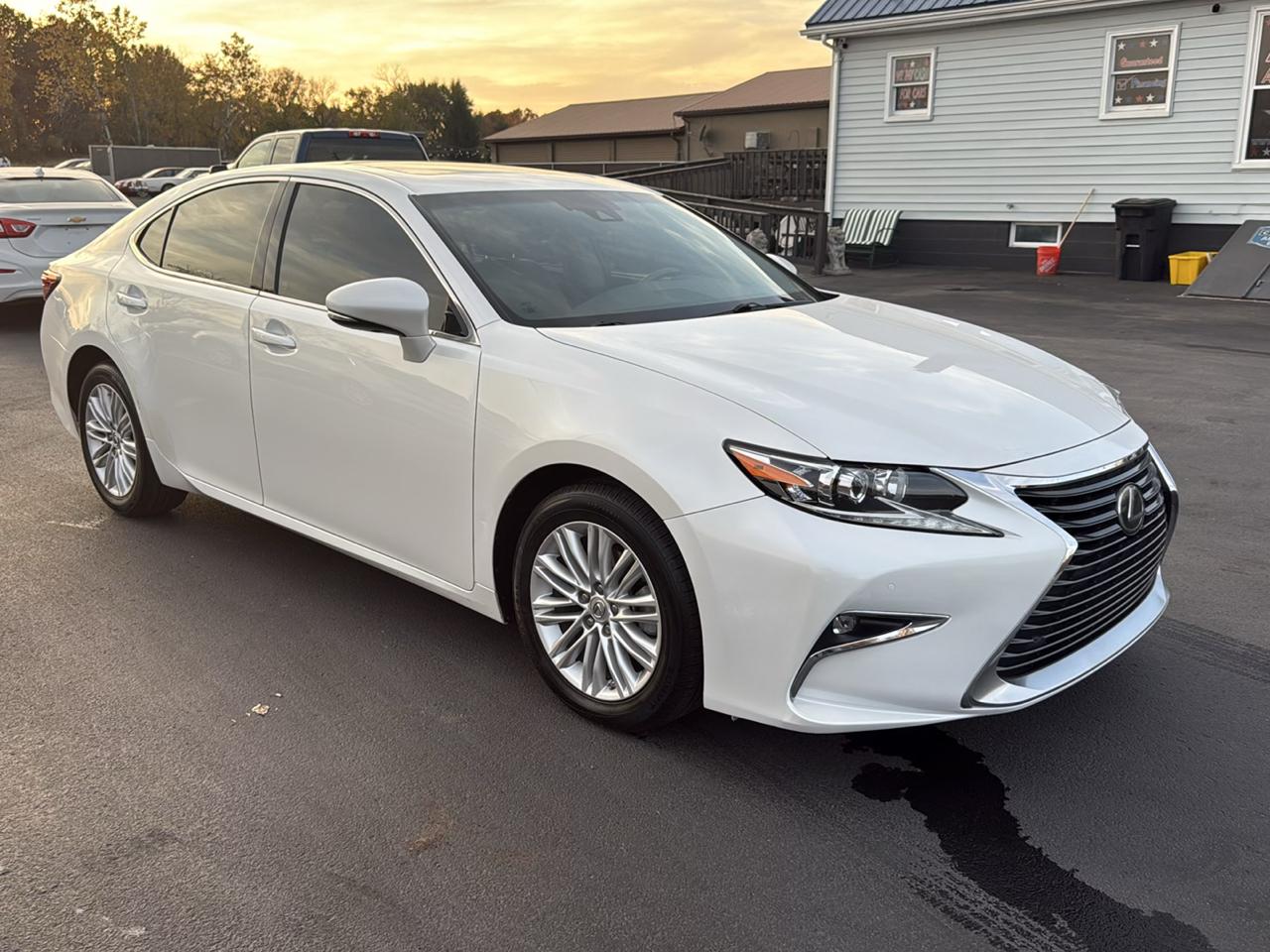 Lexus ES ES 350 FWD 2017