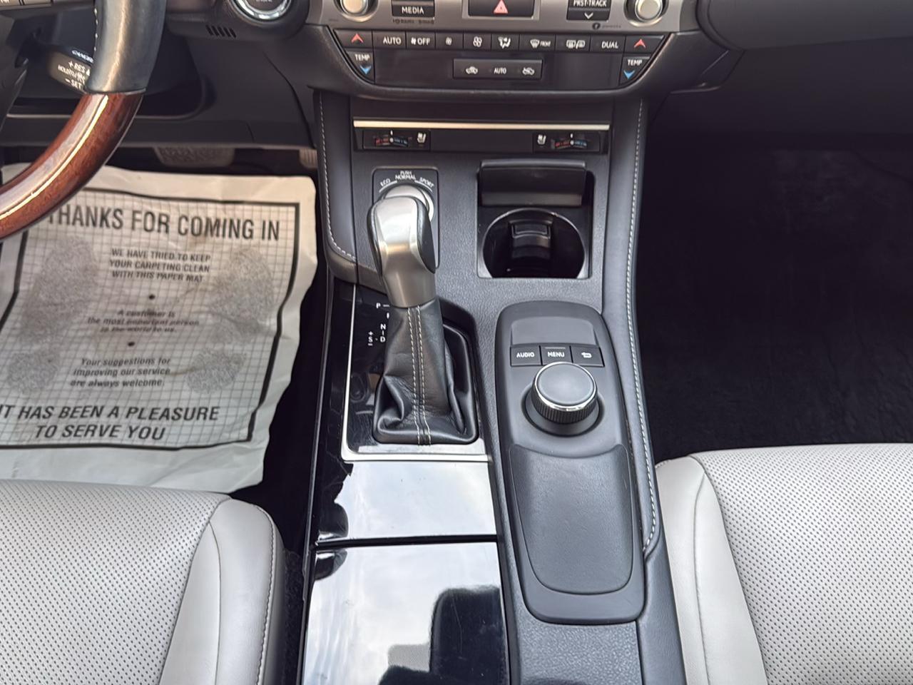 Lexus ES ES 350 FWD 2017