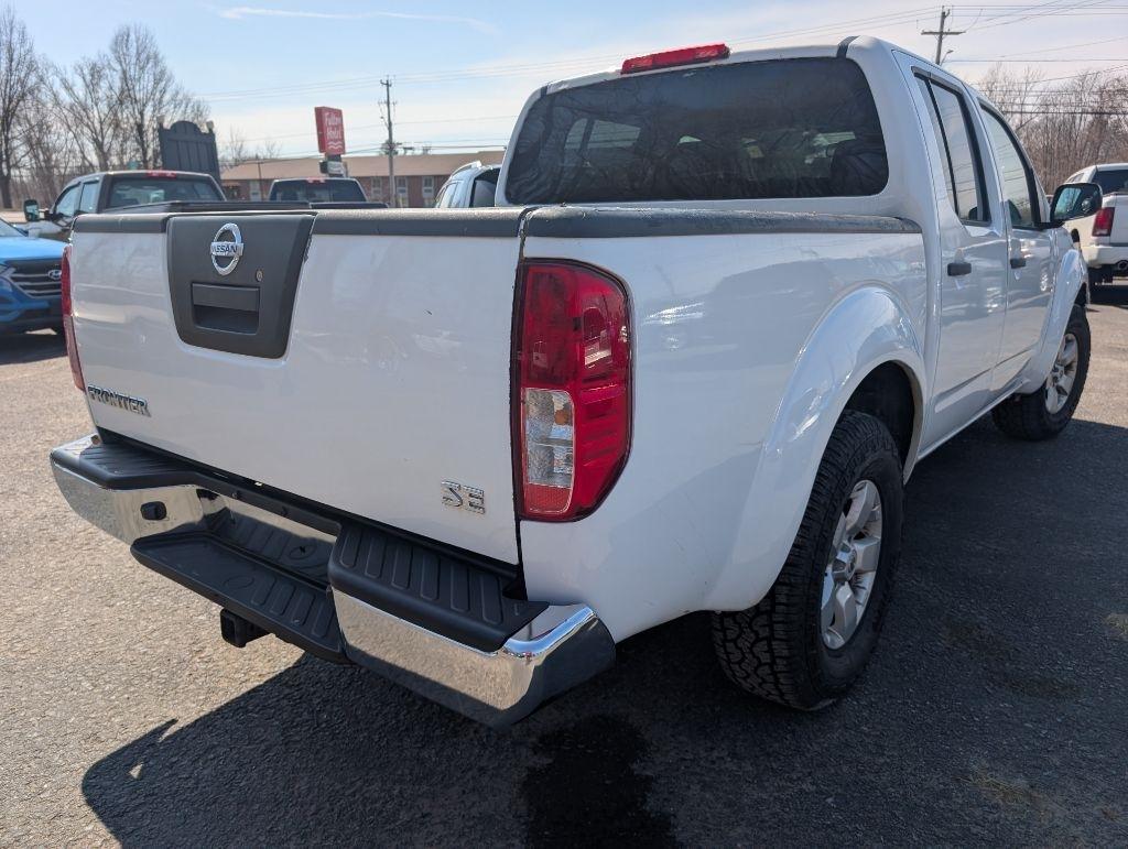 Nissan Frontier S Crew Cab 4WD 2011