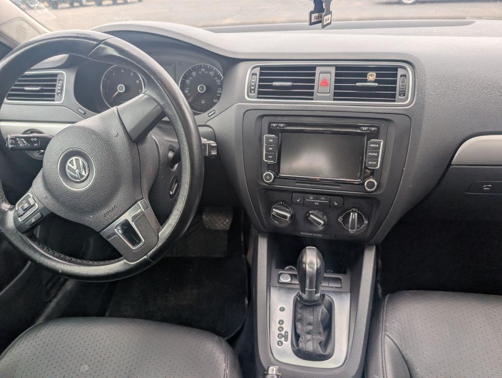 Volkswagen Jetta SE 2014