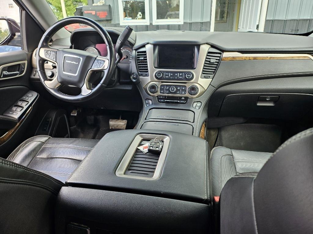 GMC Yukon XL 4WD 4dr Denali 2016