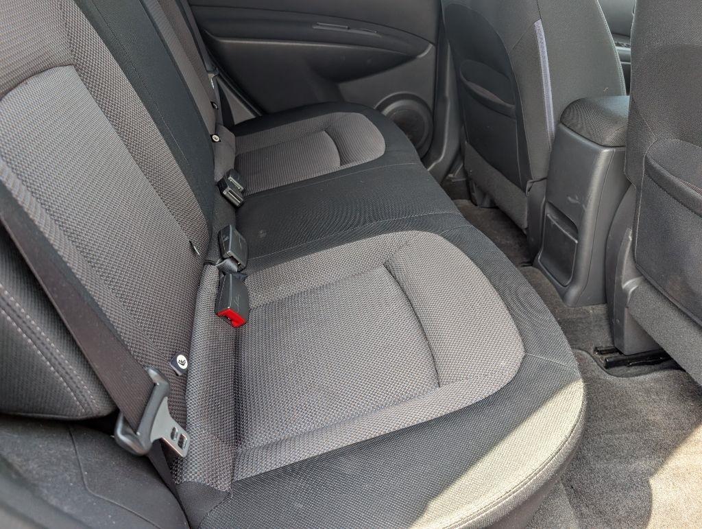 Nissan Rogue AWD 4dr SV 2011