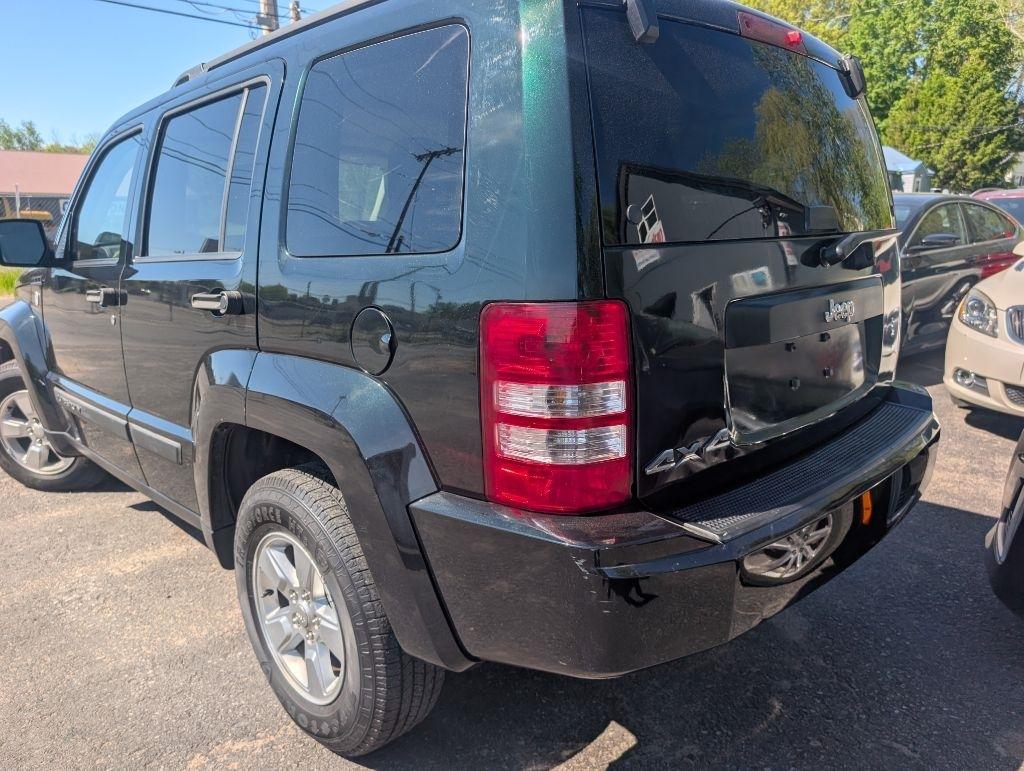 Jeep Liberty 4WD 4dr Sport 2012