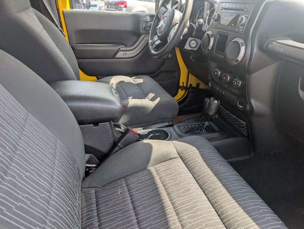 Jeep Wrangler 4WD 2dr Sport 2011