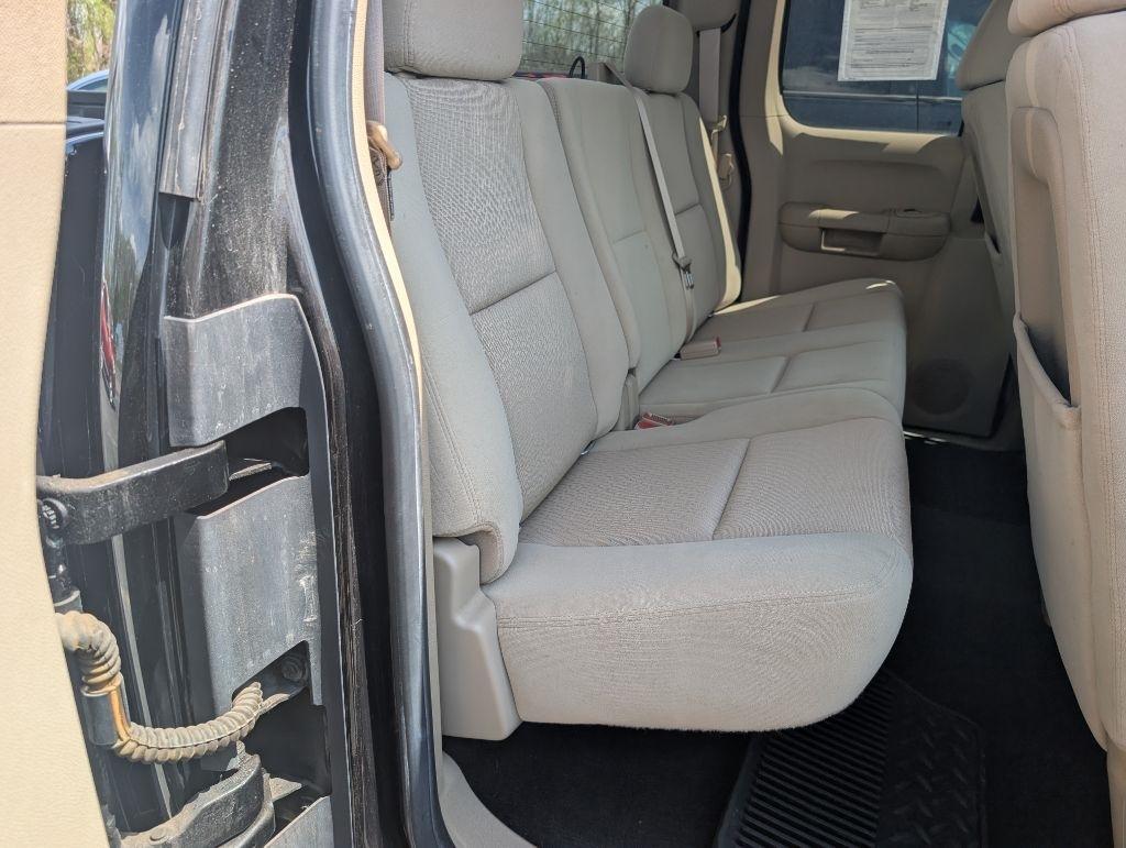 Chevrolet Silverado 1500 4WD Ext Cab 143.5" LT 2009