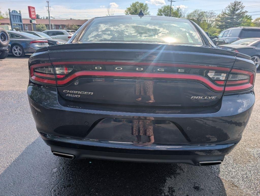 Dodge Charger 4dr Sdn SXT AWD 2015