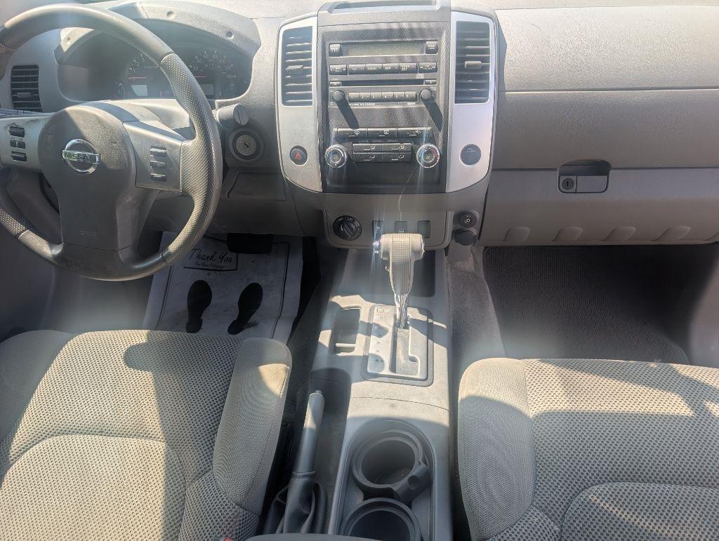 Nissan Frontier 4WD Crew Cab SWB Auto SV 2012