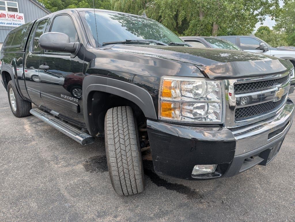 Chevrolet Silverado 1500 4WD Ext Cab 143.5" LT 2011