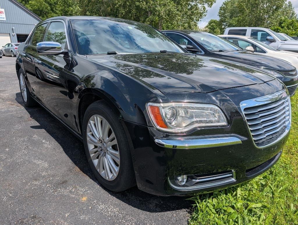 Chrysler 300 4dr Sdn 300C AWD 2013
