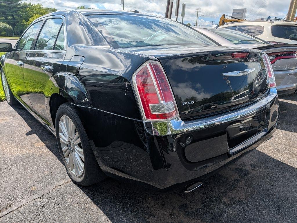 Chrysler 300 4dr Sdn 300C AWD 2013