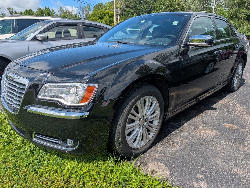 Chrysler 300 4dr Sdn 300C AWD 2013