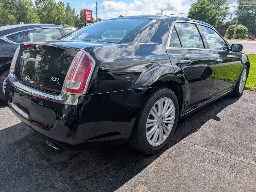 Chrysler 300 4dr Sdn 300C AWD 2013