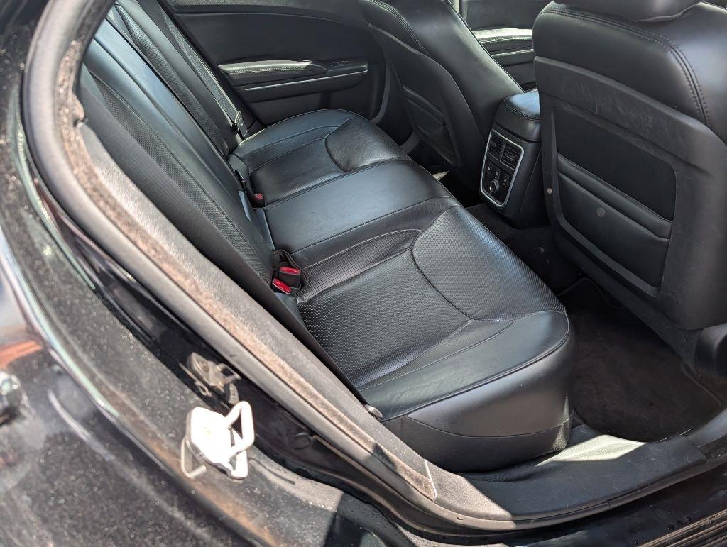Chrysler 300 4dr Sdn 300C AWD 2013